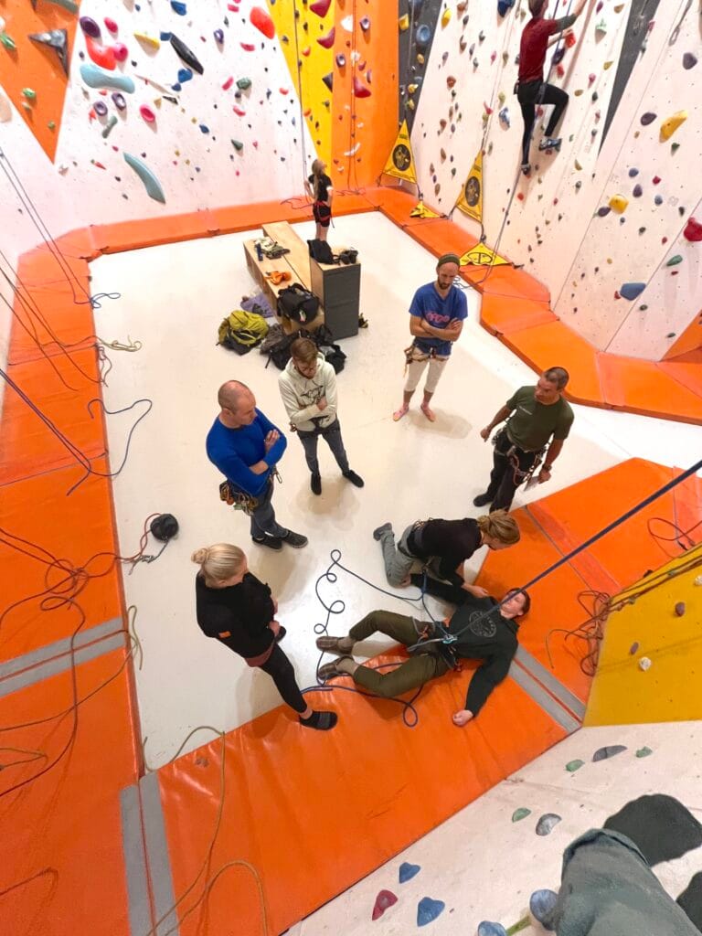 Seinäkiipeilyohjaaja (SKO)