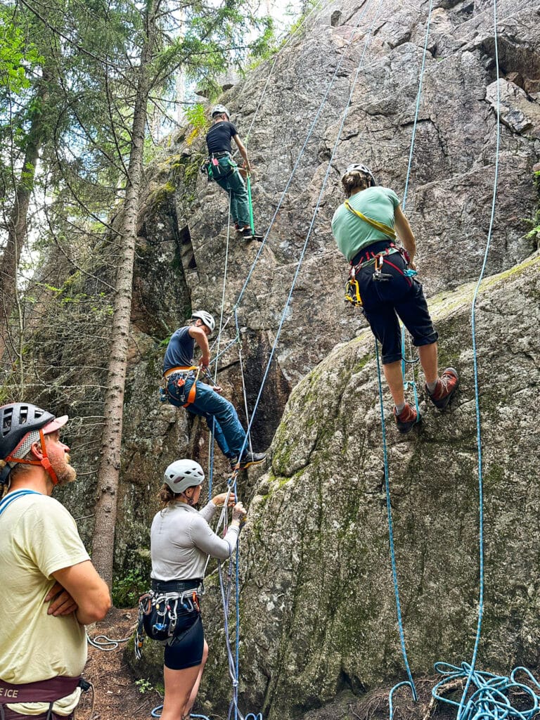 Urheilukiipeilykouluttaja (UKK)